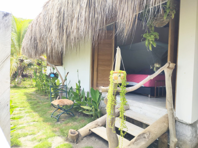 cabaña casa blanca